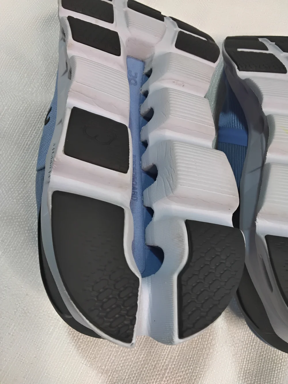 On Running Cloudstratus Blue and Black Women's Running Sneakers Sz 9.